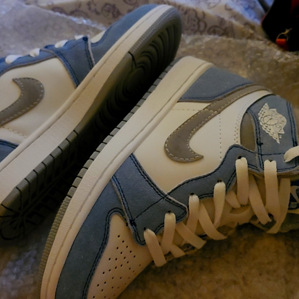 Air Jordan 1s